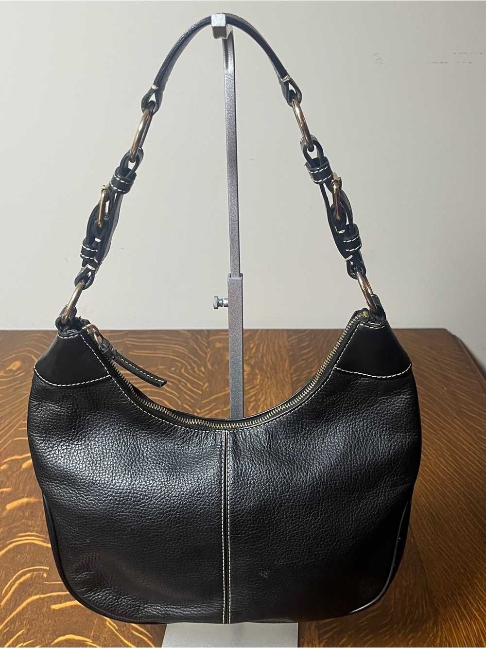 Dooney & Bourke Black Pebbled Leather Shoulder Hobo with Contrast Stitching - Picture 2 of 8